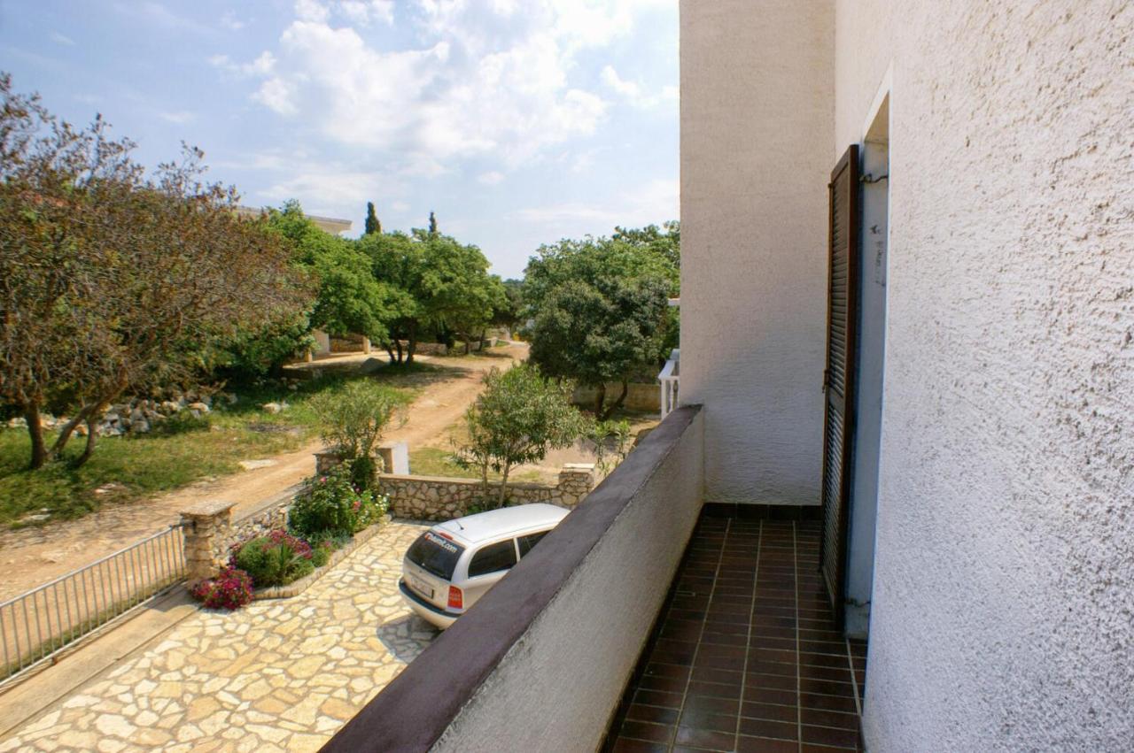 Apartments With A Parking Space Potocnica, Pag - 4096 Стара Новаля Екстериор снимка