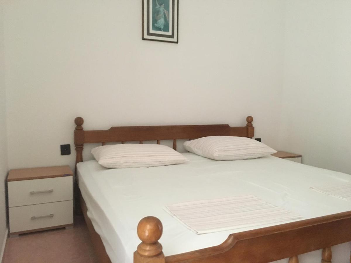 Apartments With A Parking Space Potocnica, Pag - 4096 Стара Новаля Екстериор снимка